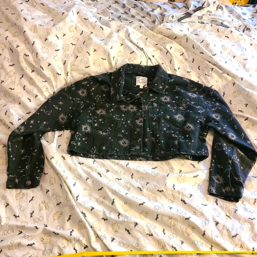 Women's Black Cropped Denim Jacket